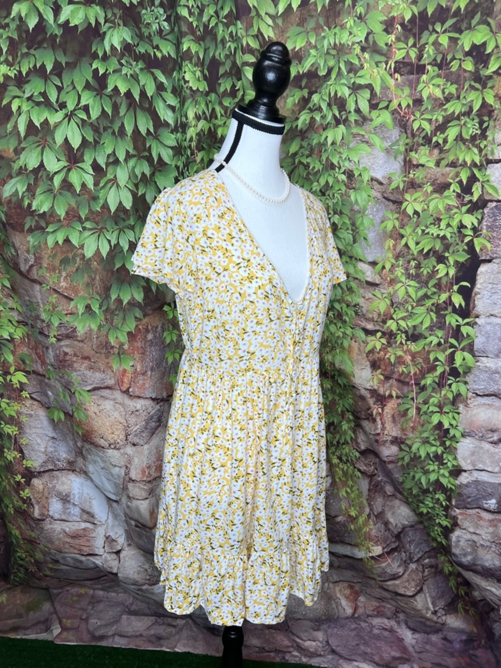 AEROPOSTALE Y2K Style Ditzy Yellow Floral Minidress, S - Picture 7 of 10